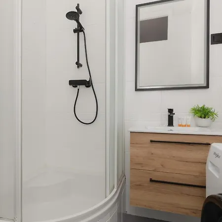 Apartament One Bedroom Next To The Royal Castle In By Renters Warszawa