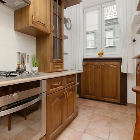 One Bedroom Next To The Royal Castle In By Renters Apartament Warszawa