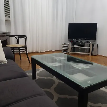 One Bedroom Next To The Royal Castle In By Renters Warschau